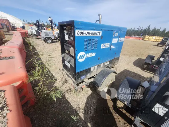 2021 Miller Welders Big Blue 500 Welder