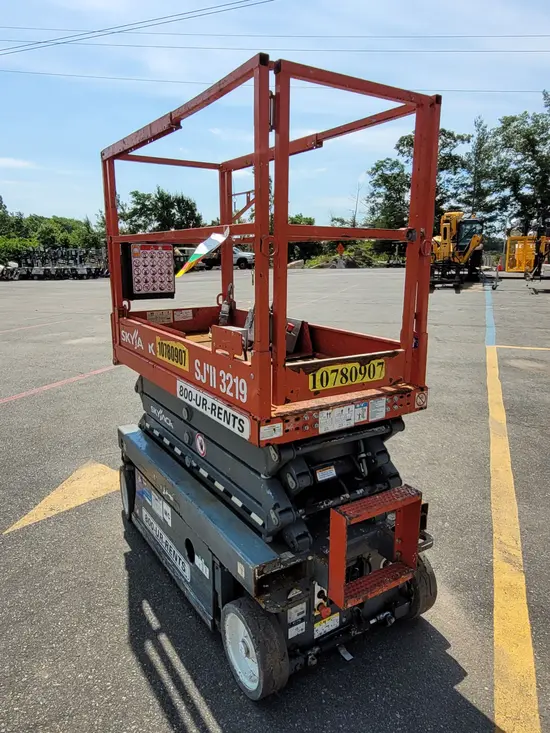 2018 Skyjack SJIII3219 Scissor Lift
