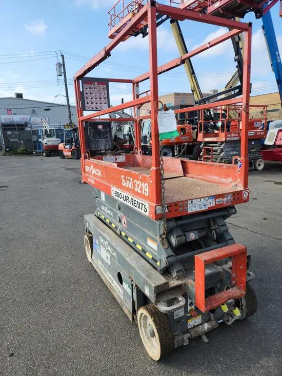 2016 Skyjack SJIII3219 Scissor Lift