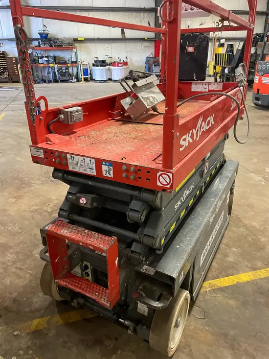 2016 Skyjack SJIII3219 Scissor Lift