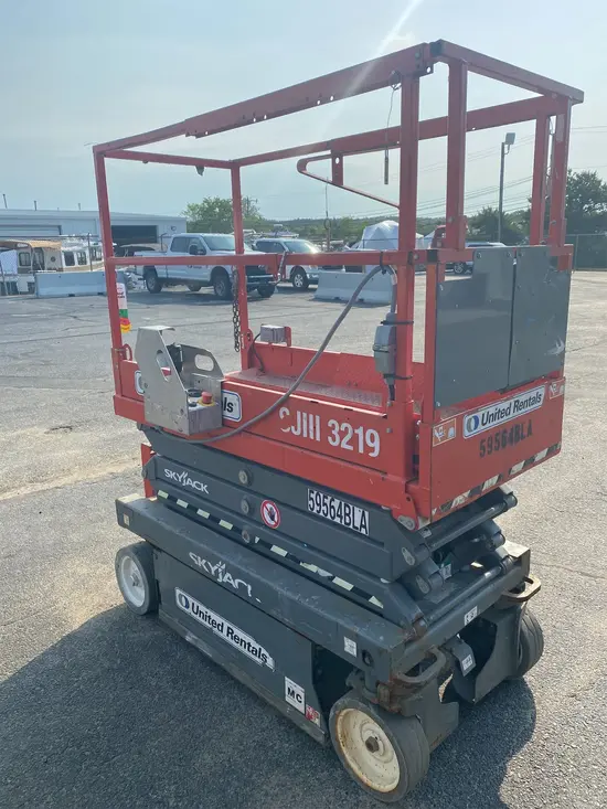 2018 Skyjack SJIII3219 Scissor Lift