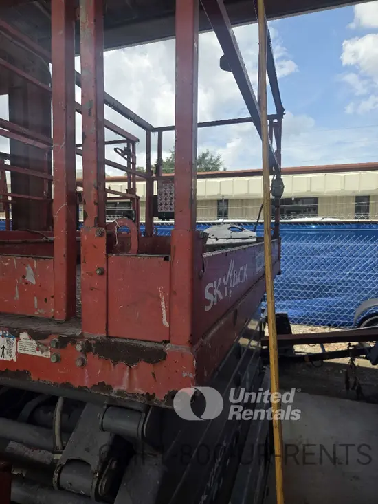 2017 Skyjack SJIII4740 Scissor Lift