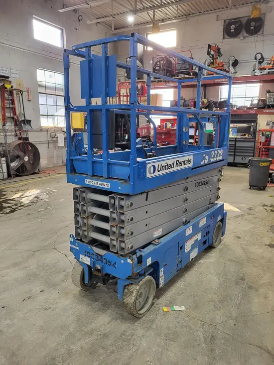 2017 Genie GS-3232 Scissor Lift