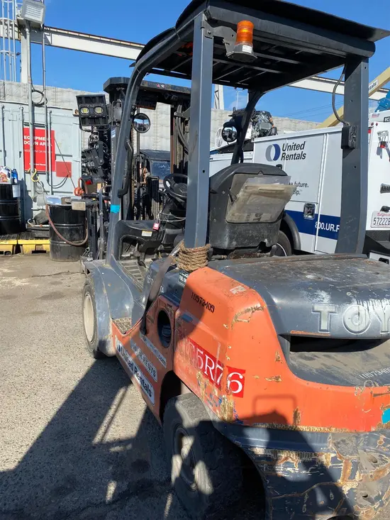 2019 Toyota 8FDU25 Warehouse Forklift