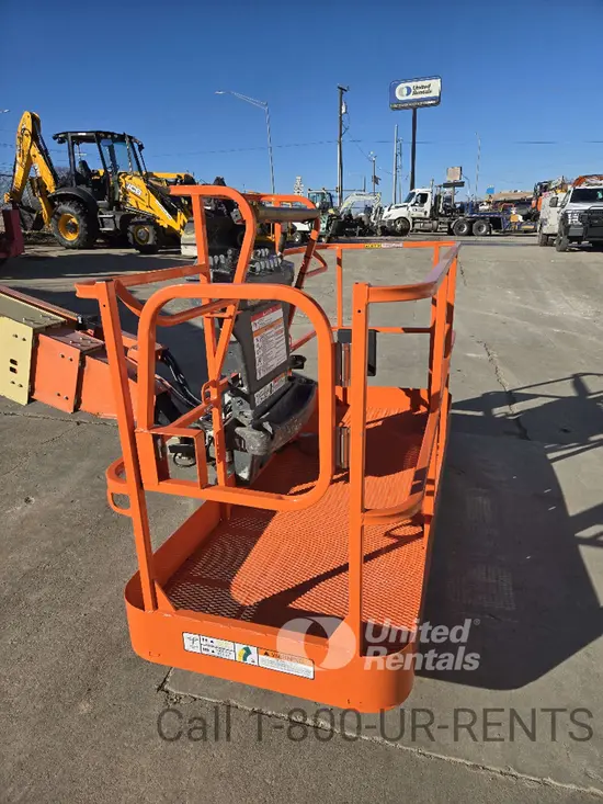 2018 JLG 800S Boom Lift