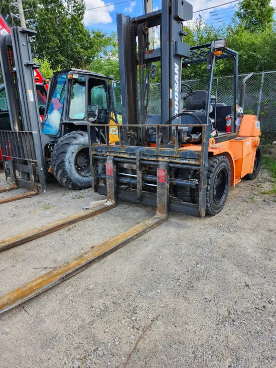 2018 Doosan D90S-7 Warehouse Forklift