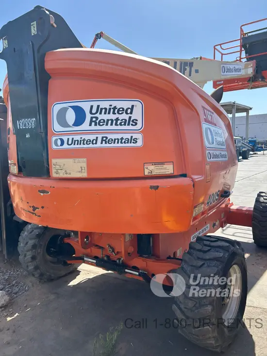 2017 JLG 400S Boom Lift