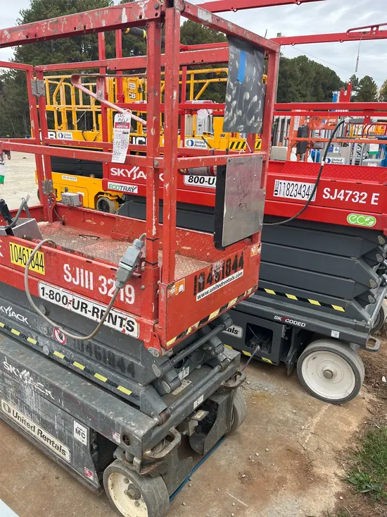 2016 Skyjack SJIII3219 Scissor Lift