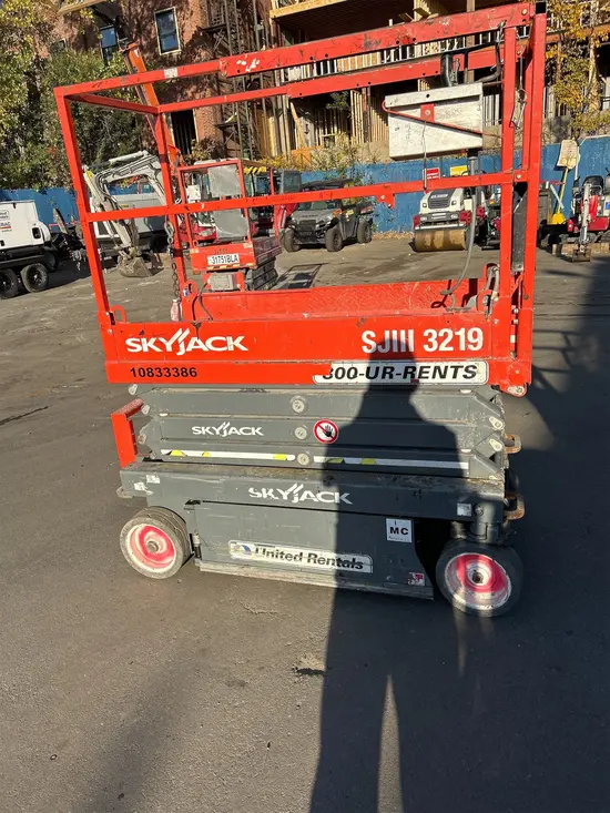 2018 Skyjack SJIII3219 Scissor Lift