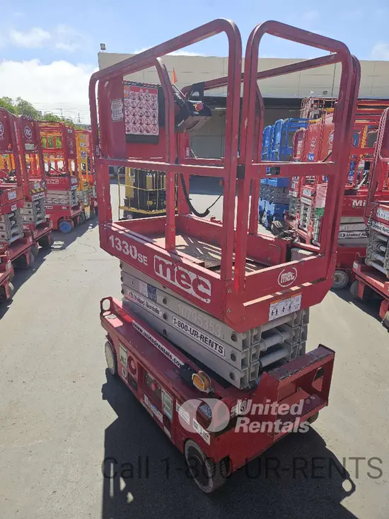 2018 MEC 1330SE Scissor Lift