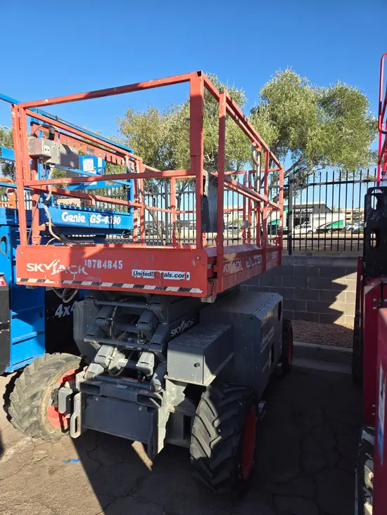 2018 Skyjack SJ6832RT Rough Terrain Scissor Lift
