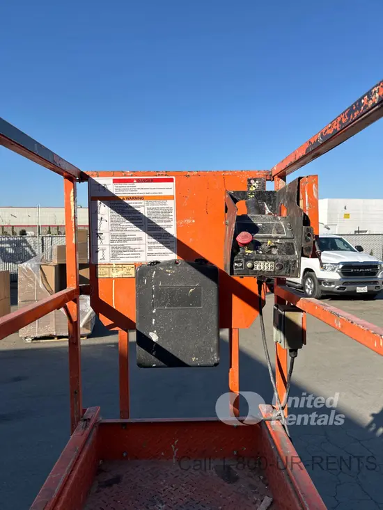 2018 JLG 1932R Scissor Lift
