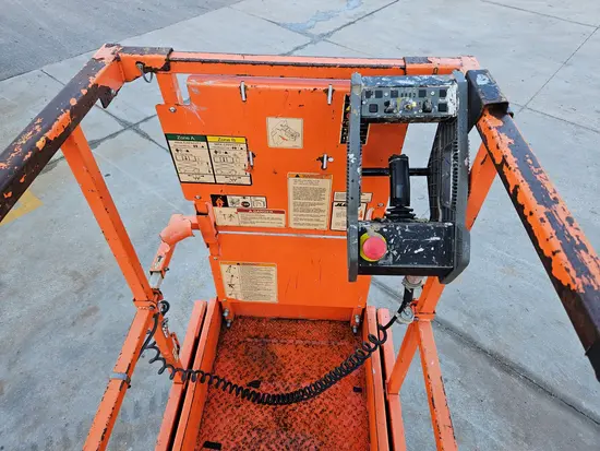 2018 JLG 2632ES Scissor Lift