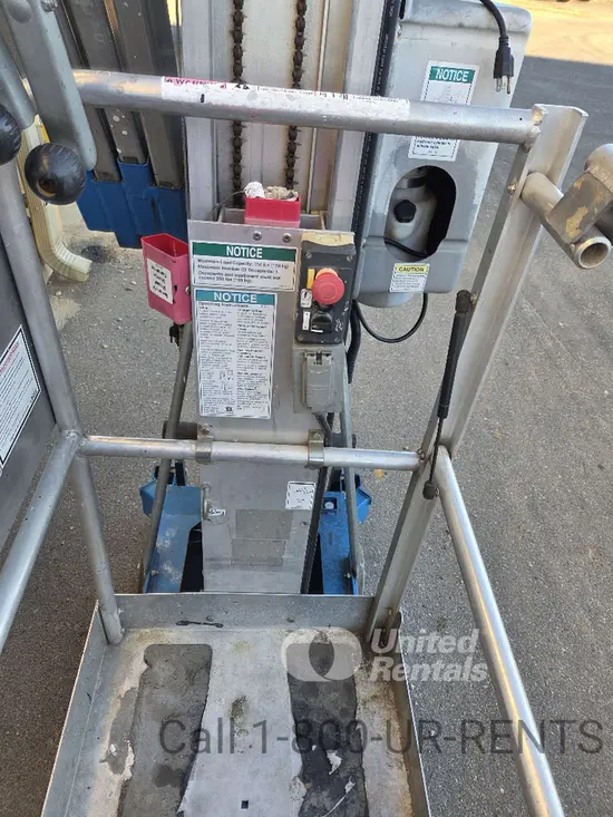 2018 Genie AWP-30SDC Pusharound Lift