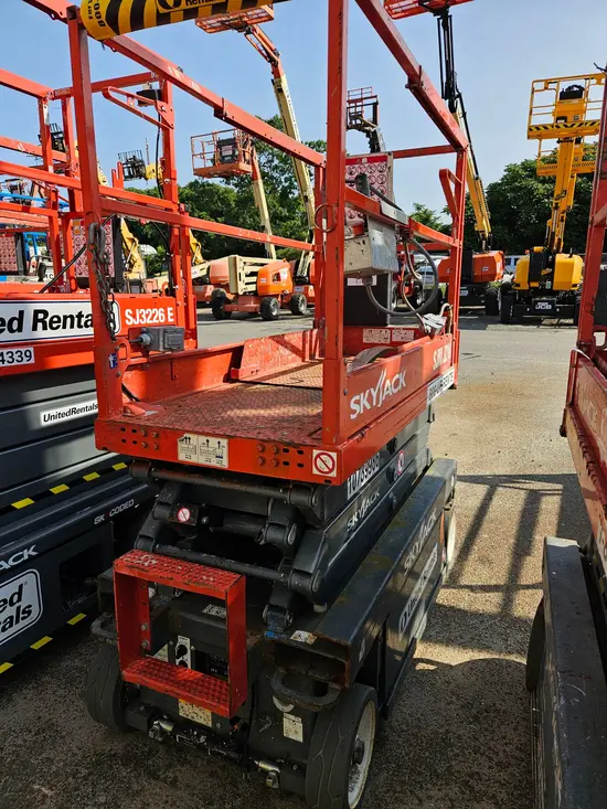 2018 Skyjack SJIII3219 Scissor Lift