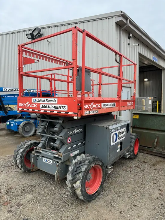 2018 Skyjack SJ6832RT Rough Terrain Scissor Lift