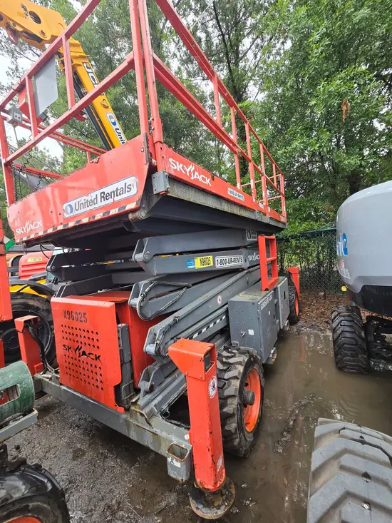 2016 Skyjack SJ9250RT Rough Terrain Scissor Lift