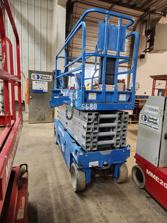 2018 Genie GS-3232 Scissor Lift