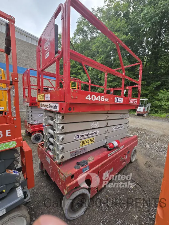 2018 MEC 4046SE Scissor Lift