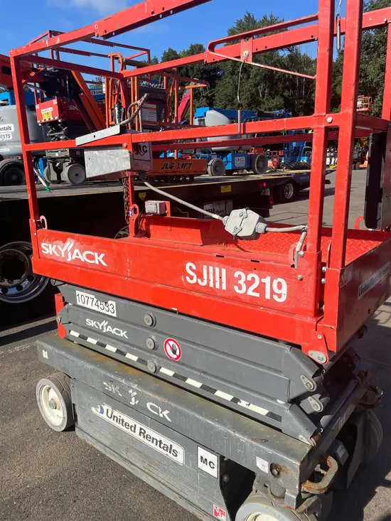 2018 Skyjack SJIII3219 Scissor Lift