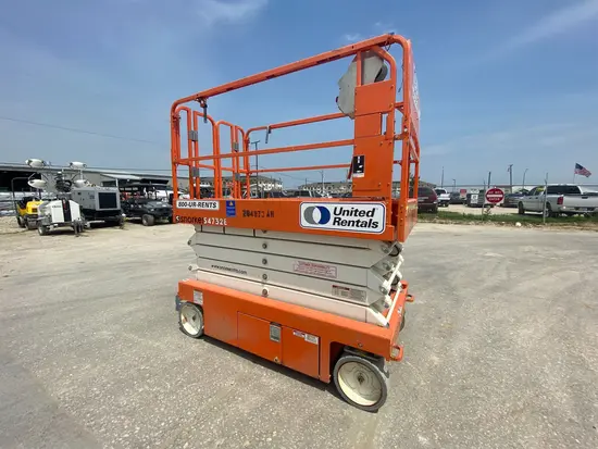2018 Snorkel S4732E Scissor Lift