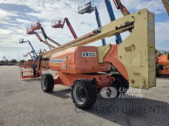 2015 JLG 800AJ Articulating Boom Lift