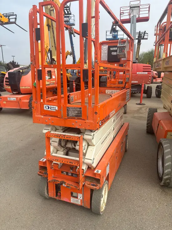 2019 Snorkel S3226E Scissor Lift