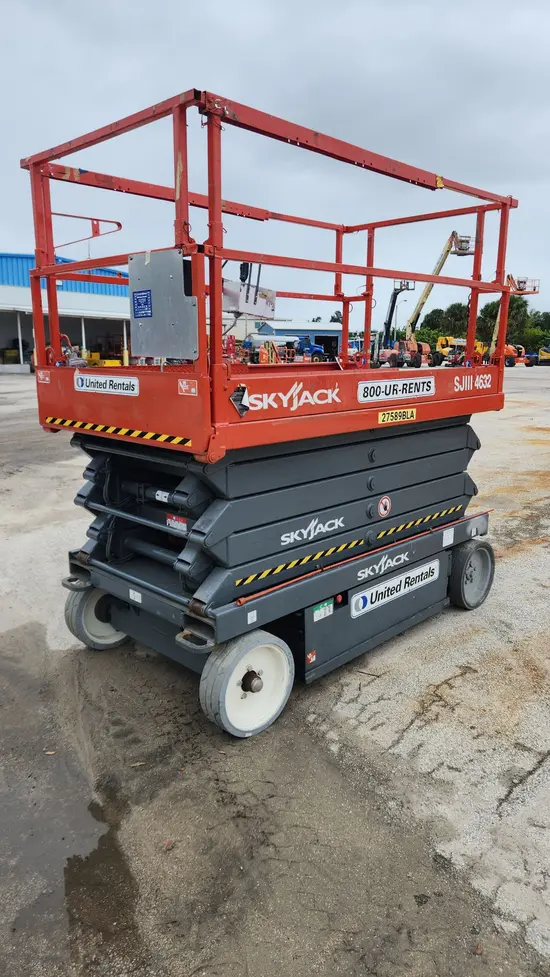 2016 Skyjack SJIII4632 Scissor Lift