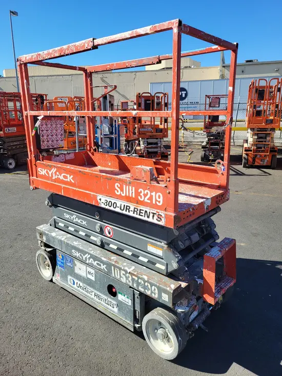 2016 Skyjack SJIII3219 Scissor Lift