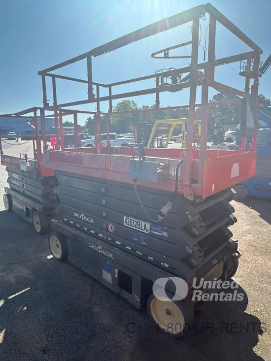 2017 Skyjack SJIII4740 Scissor Lift