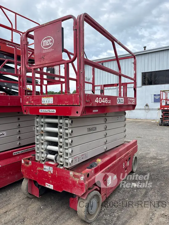 2017 MEC 4046SE Scissor Lift