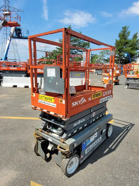 2018 Skyjack SJIII3219 Scissor Lift