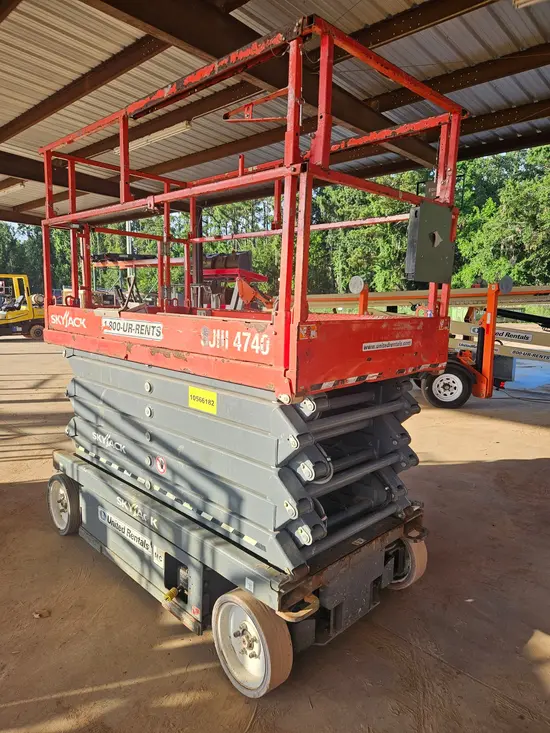 2017 Skyjack SJIII4740 Scissor Lift