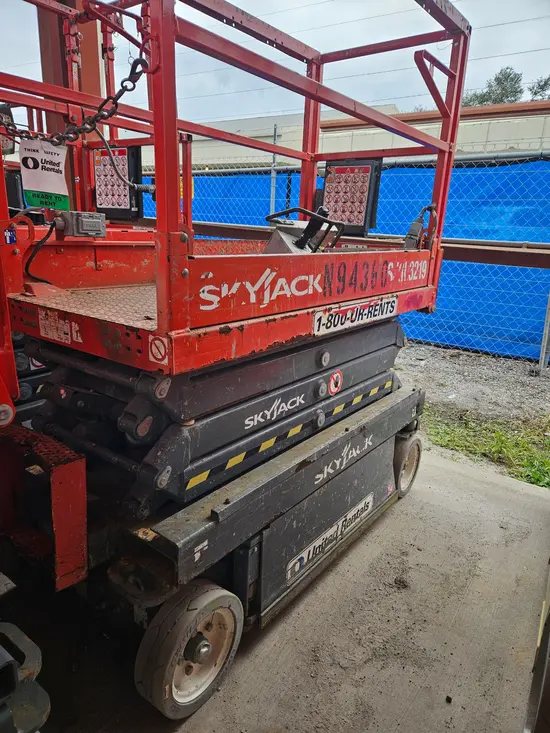 2016 Skyjack SJIII3219 Scissor Lift