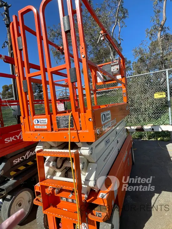 2019 Snorkel S3226E Scissor Lift