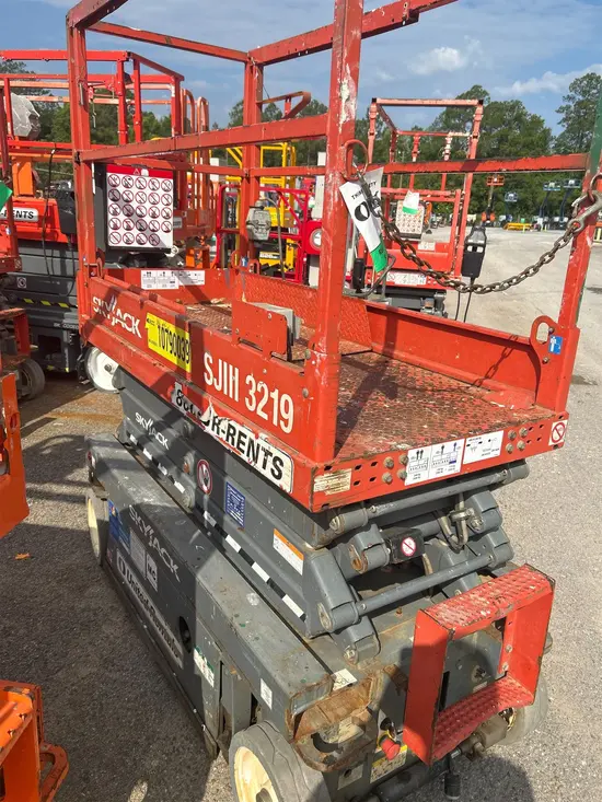 2018 Skyjack SJIII3219 Scissor Lift