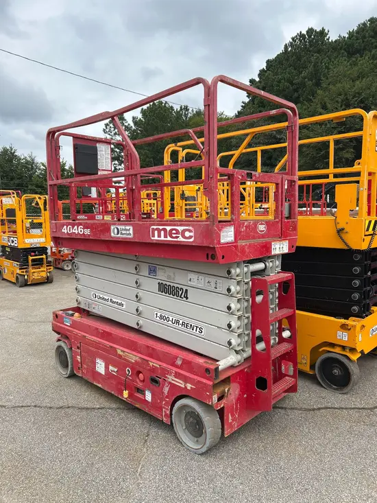 2017 MEC 4046SE Scissor Lift