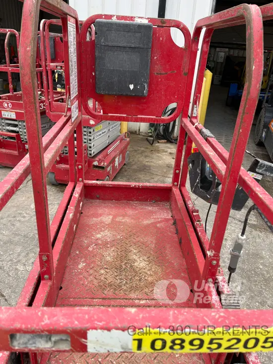 2019 MEC 1330SE Scissor Lift