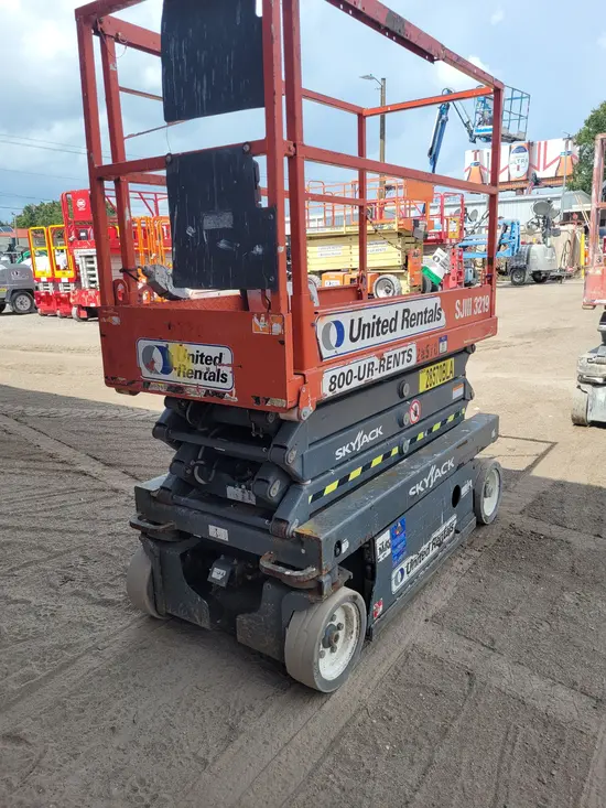 2016 Skyjack SJIII3219 Scissor Lift