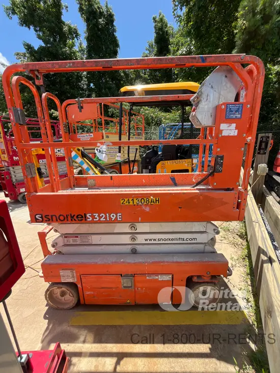 2019 Snorkel S3219E Scissor Lift