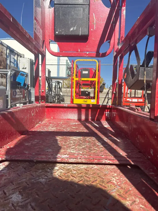 2019 MEC 1330SE Scissor Lift