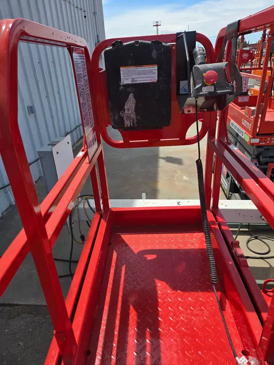 2019 MEC 1330SE Scissor Lift