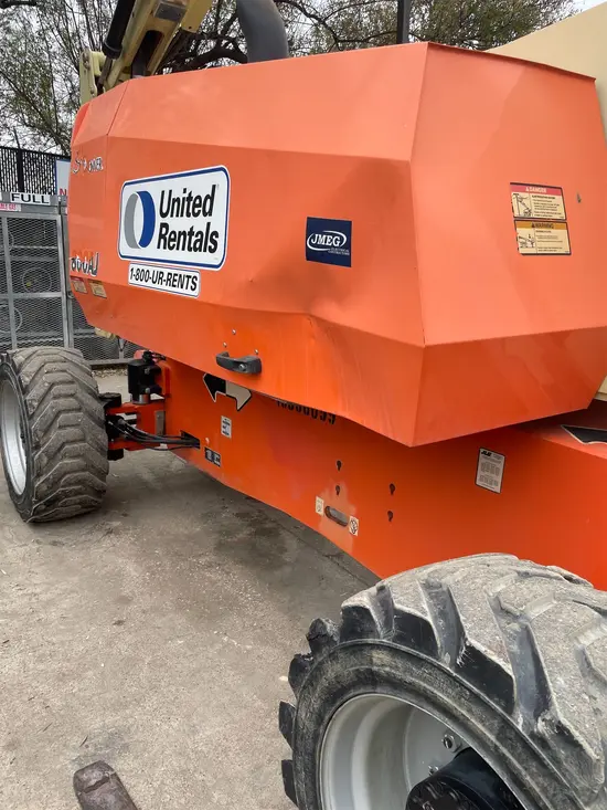 2017 JLG 800AJ Articulating Boom Lift