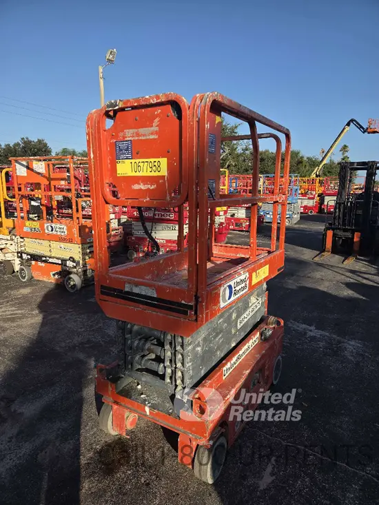 2017 MEC 1330SE Scissor Lift