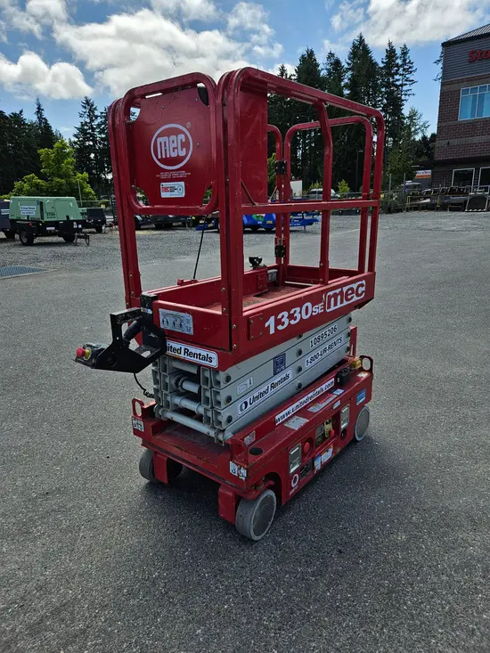 2019 MEC 1330SE Scissor Lift