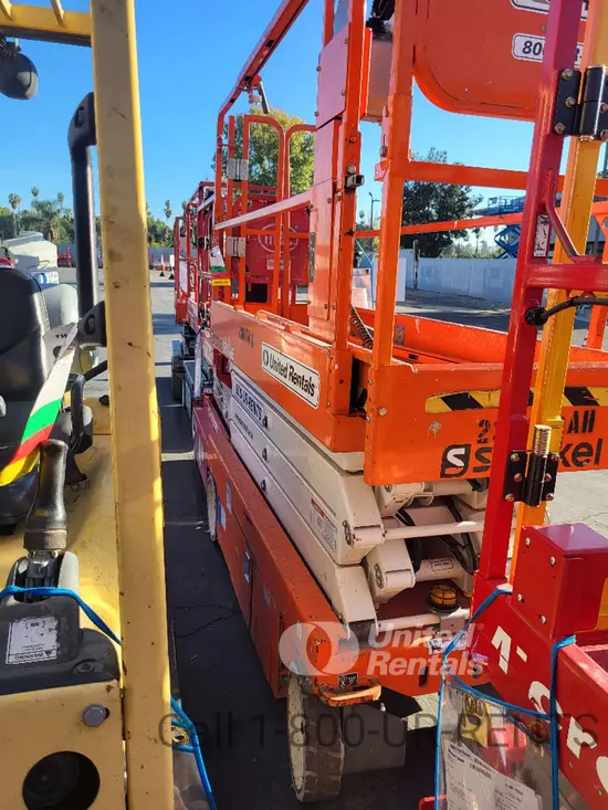 2019 Snorkel S3226E Scissor Lift