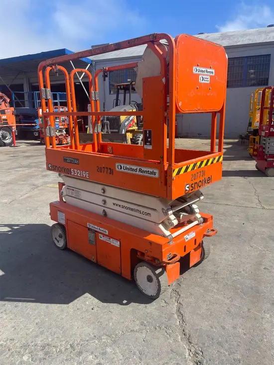 2018 Snorkel S3219E Scissor Lift