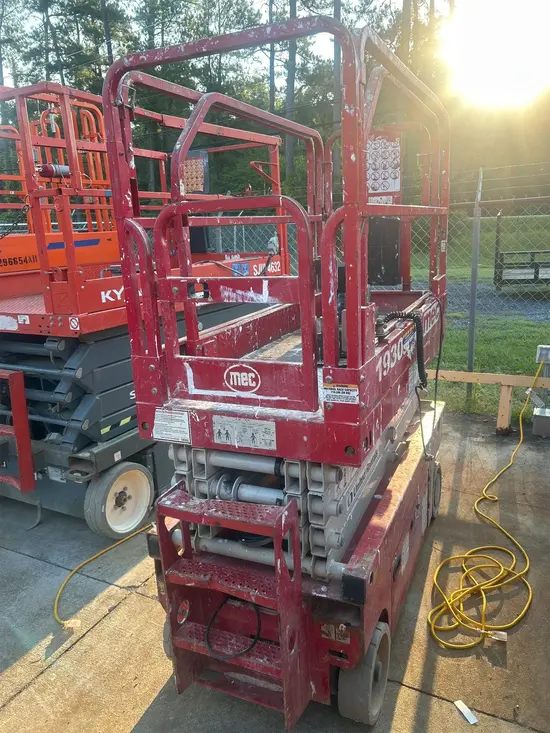 2017 MEC 1930SE Scissor Lift