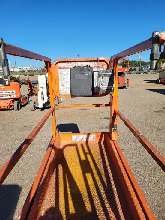 2020 Snorkel S3226E Scissor Lift