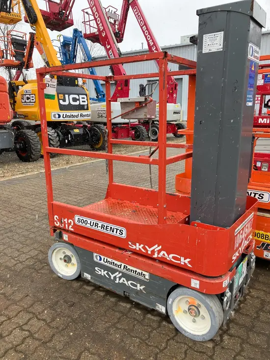 2017 Skyjack SJ12 Self-Propelled One-Person Lift
